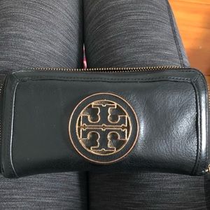 Tory Burch zip wallet